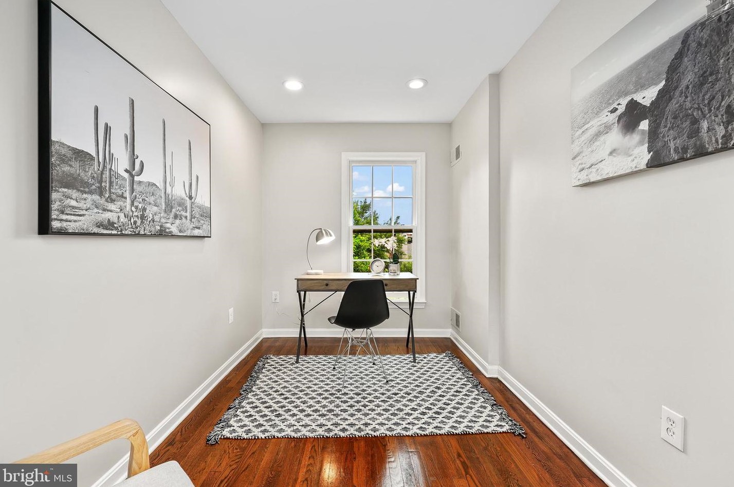 525 7 St, Washington DC 20003-2738 exterior