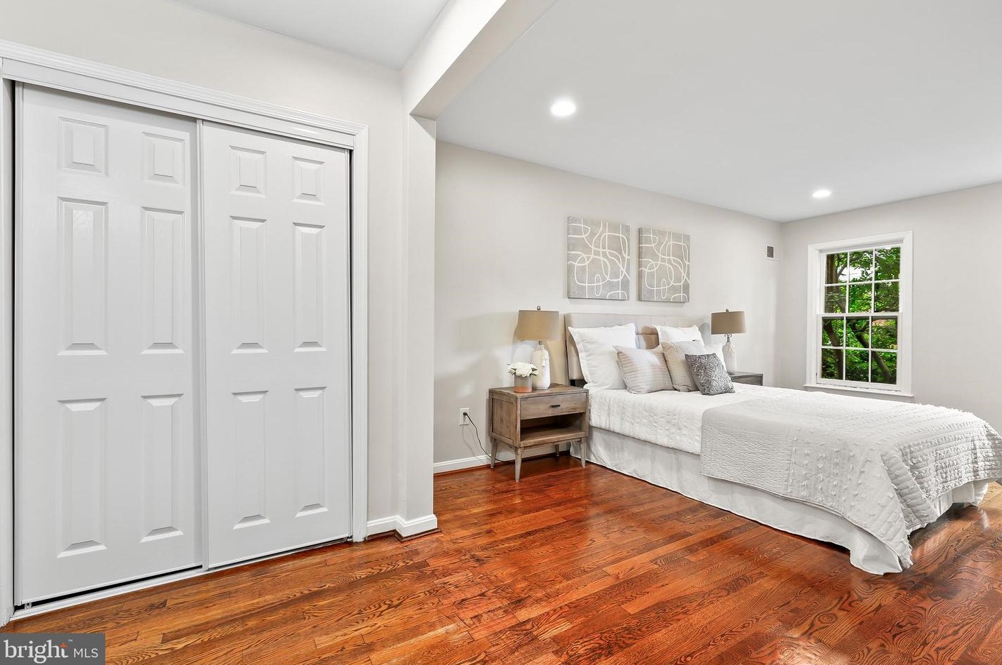 525 7 St, Washington DC 20003-2738 exterior