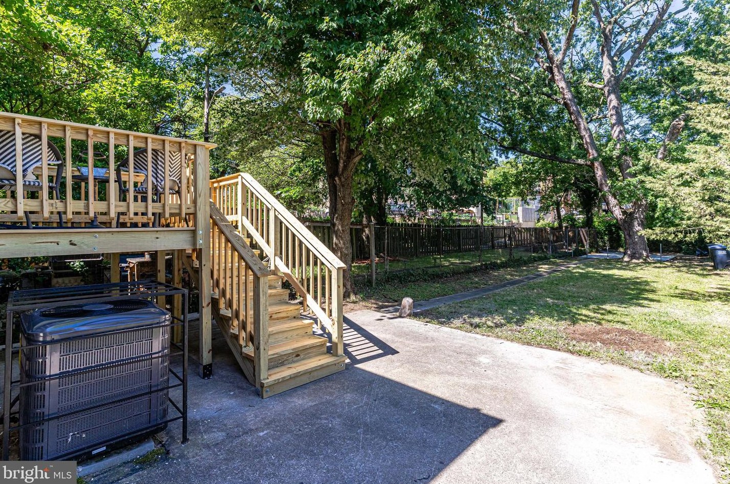 514 45th St, Washington DC  20019-4755 exterior