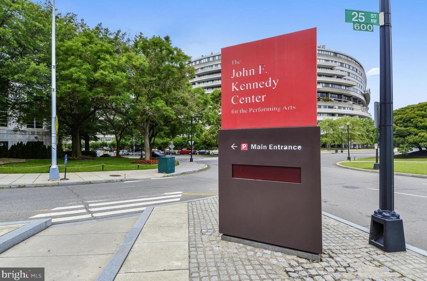 950 25th St, Washington DC 20037-2137 exterior