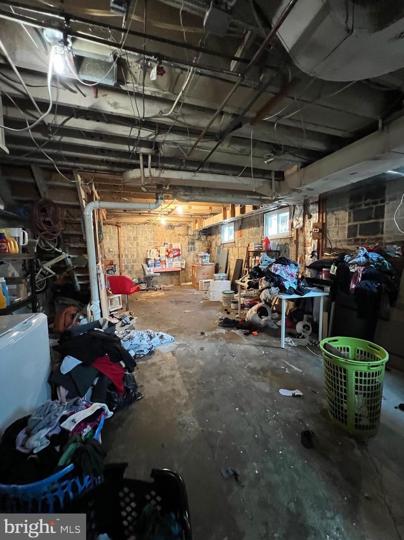 44 Burns St, Washington DC  20019-3359 exterior