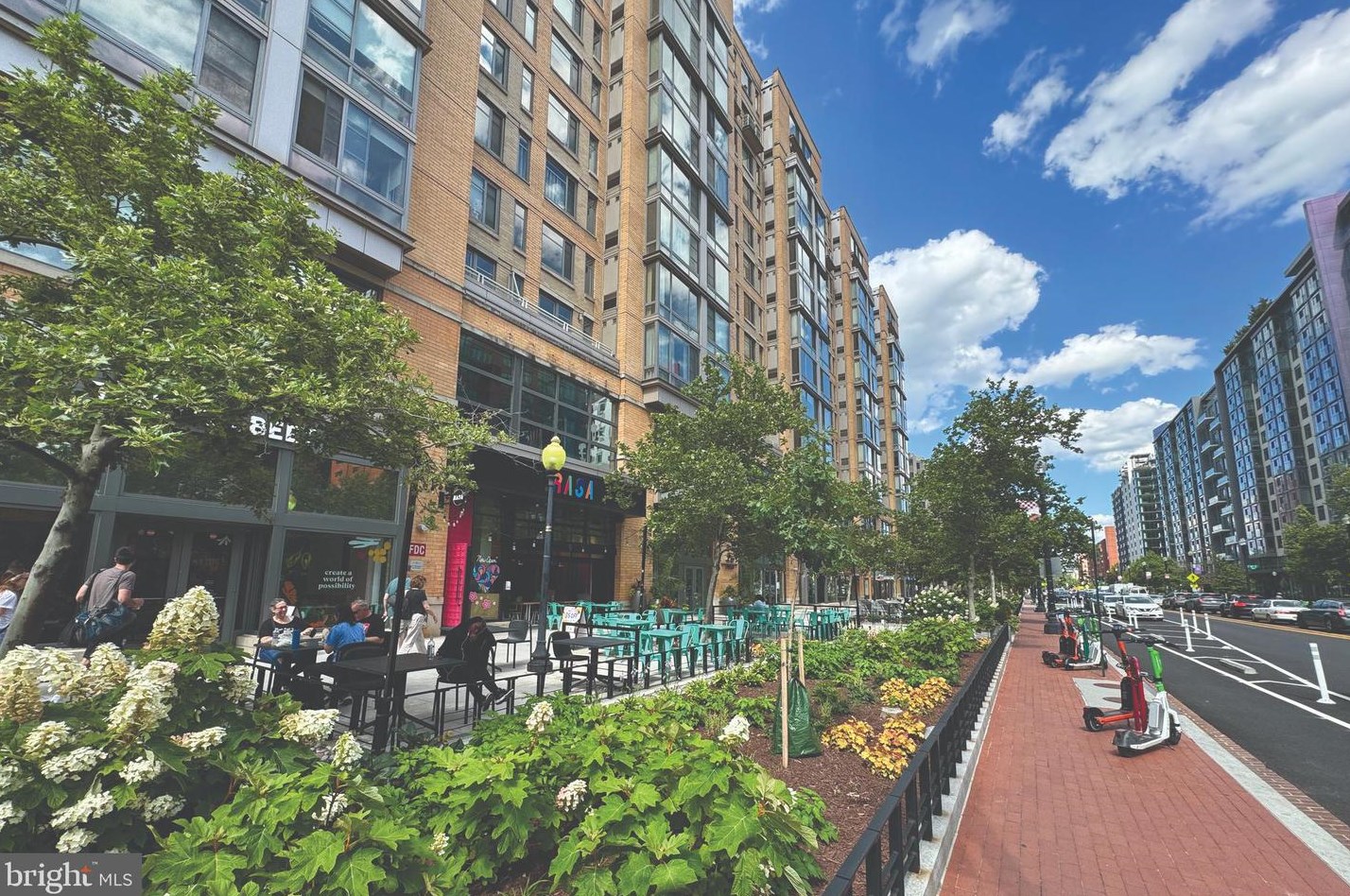 440 L St, Washington DC  20001-2560 exterior