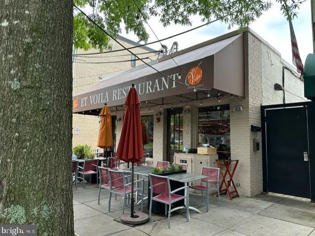 5112 Macarthur Blvd, Washington DC  20016-3336 exterior