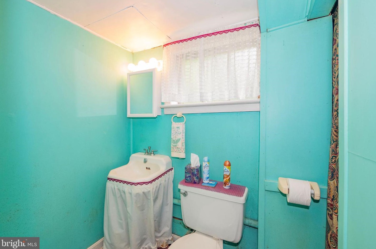 3669 Camden St, Washington DC 20020-1271 exterior