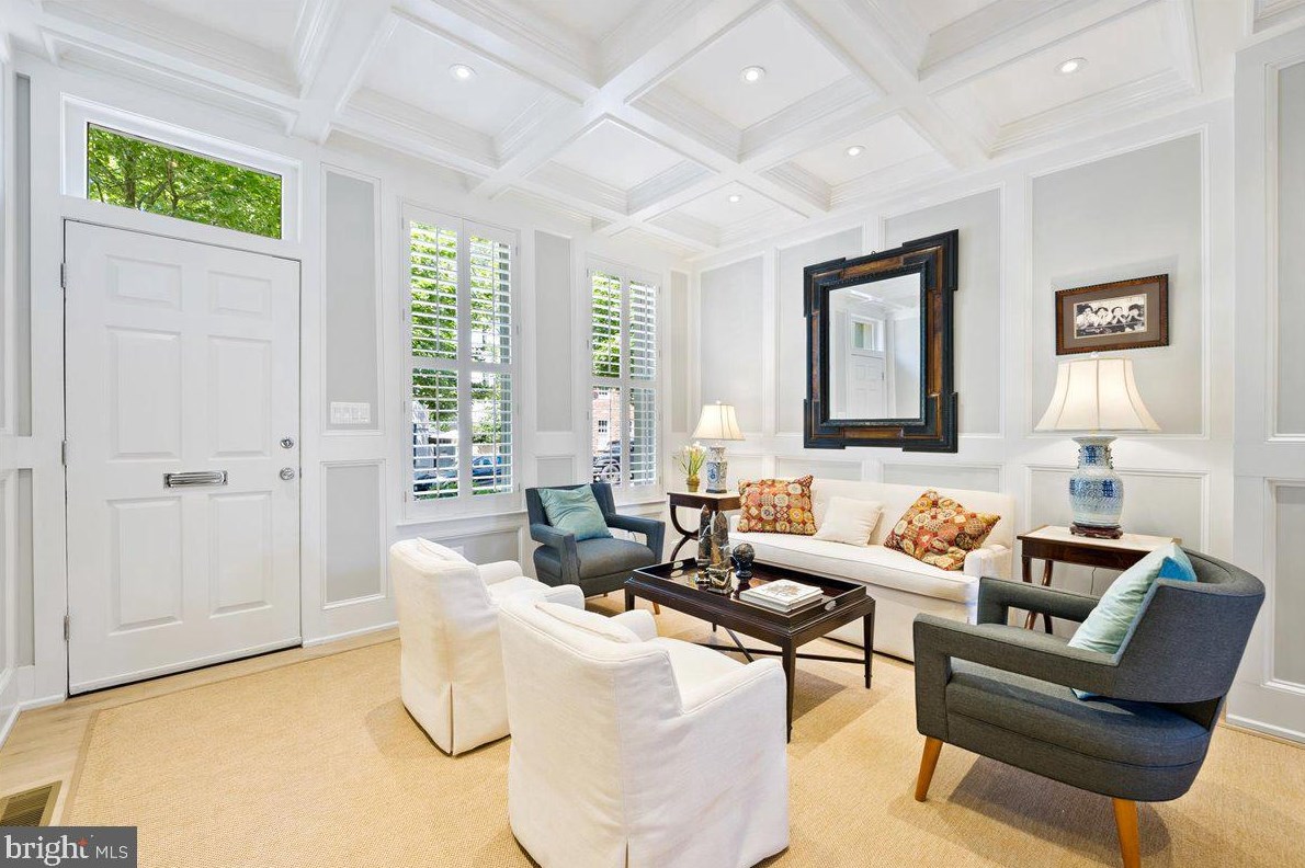 1653 34 St, Washington DC 20007-2742 exterior