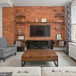 1754 Kilbourne Pl, Washington DC  20010-2606 exterior