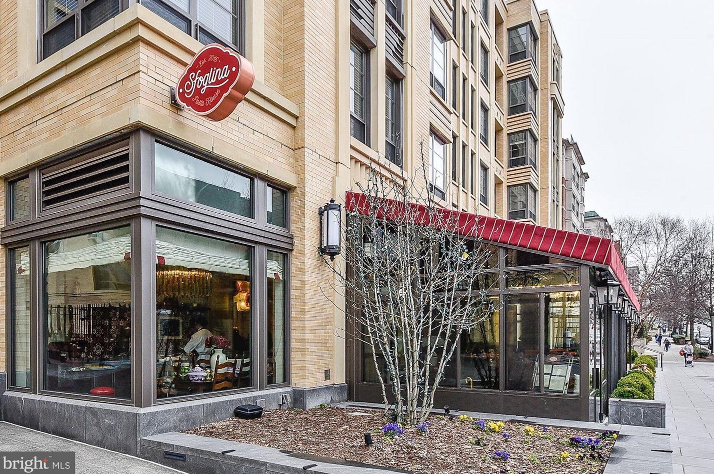 3001 Veazey Ter, Washington DC  20008-5415 exterior