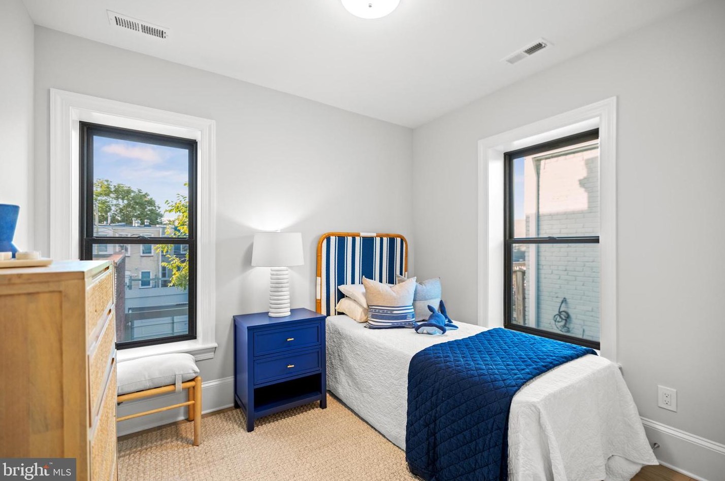 133 P St, Washington DC  20001-1115 exterior