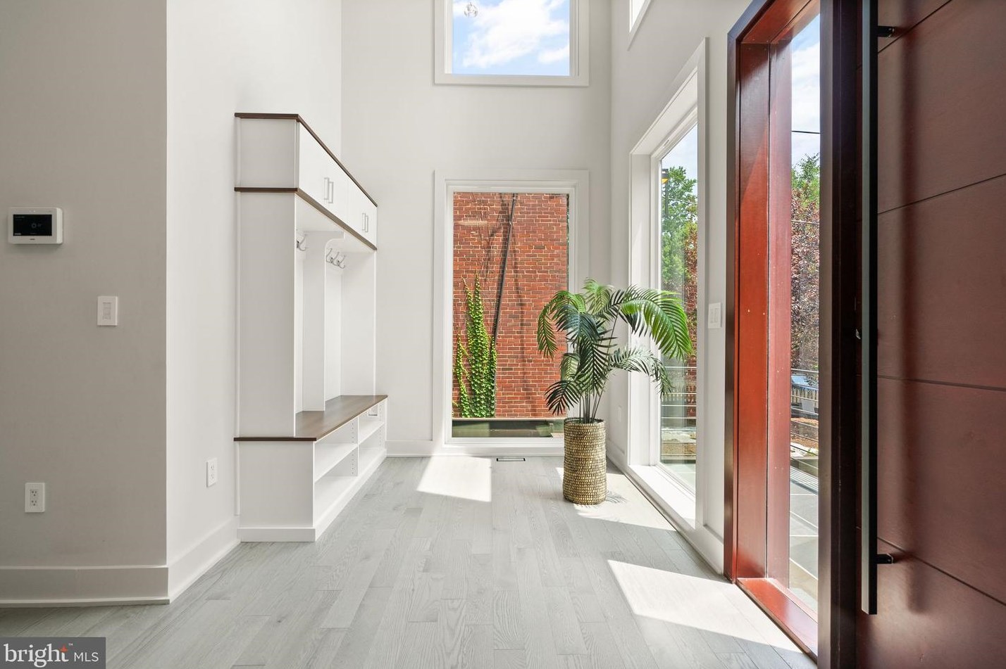 6118 30th St, Washington DC  20015-1512 exterior