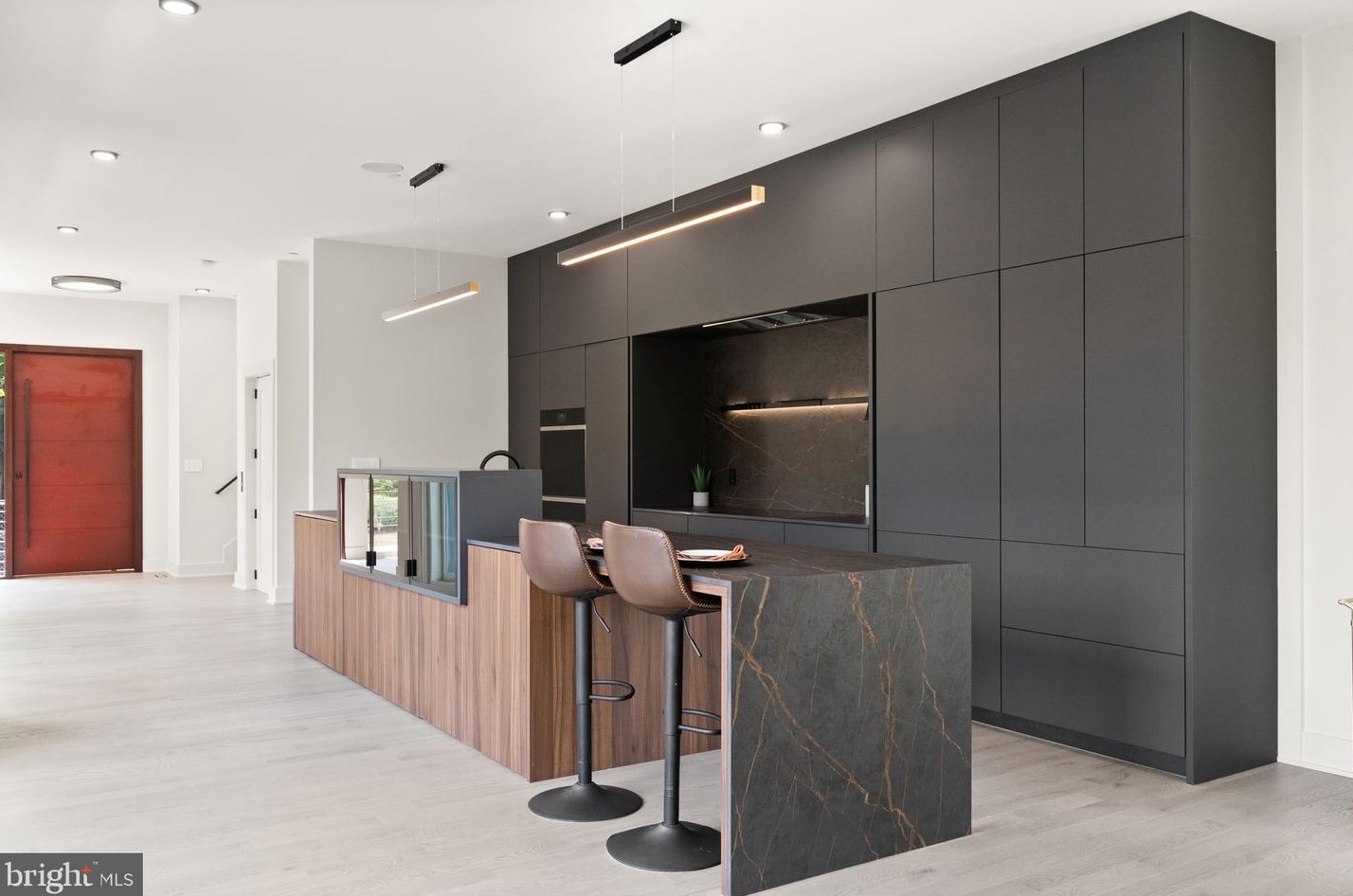 6118 30th St, Washington DC  20015-1512 exterior