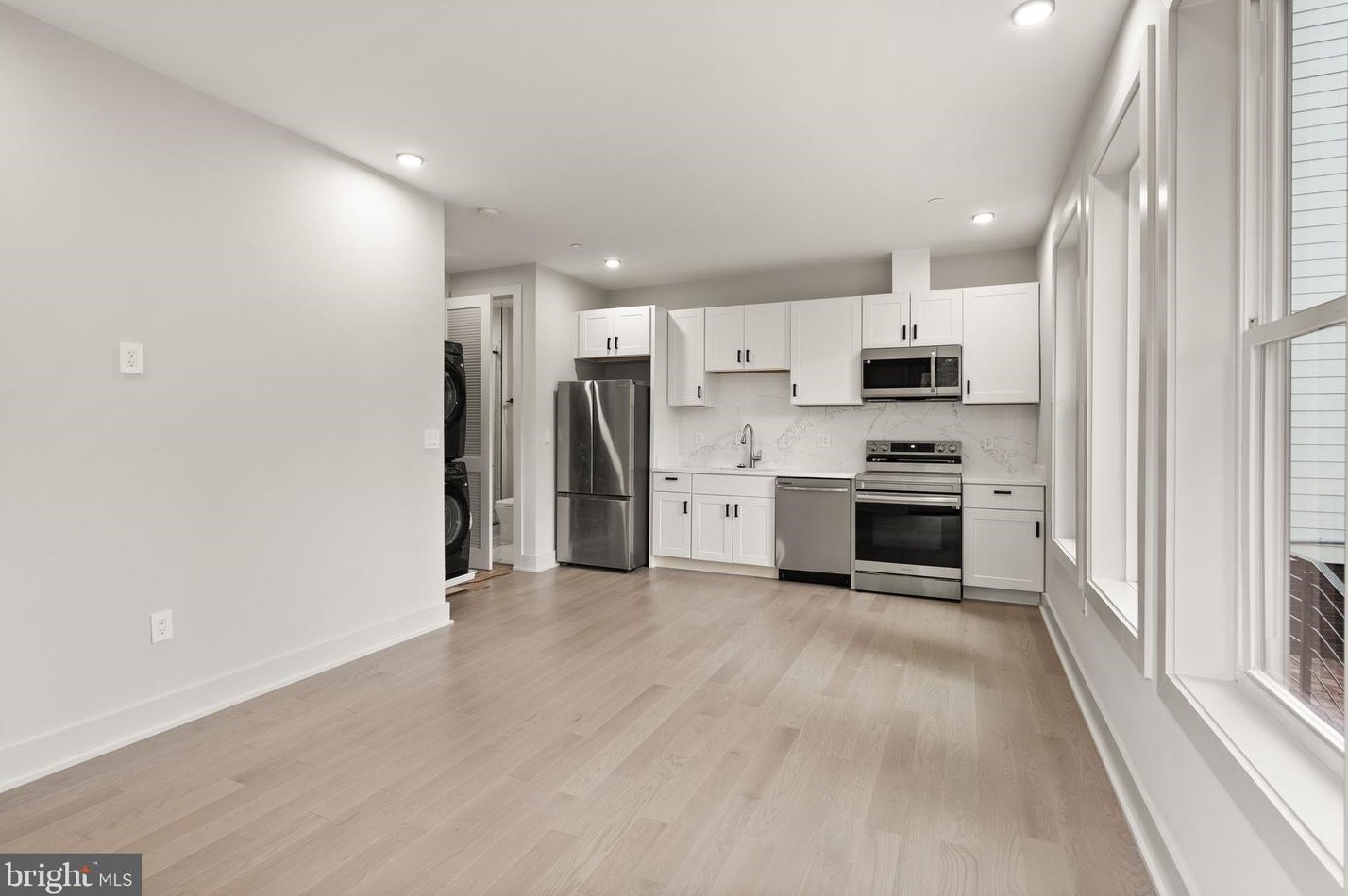 6118 30th St, Washington DC  20015-1512 exterior