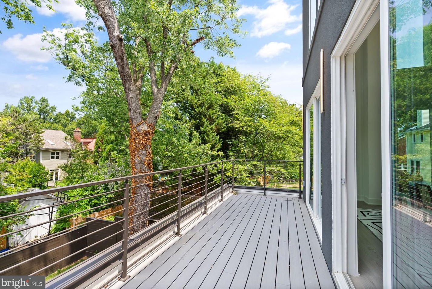 6118 30th St, Washington DC  20015-1512 exterior