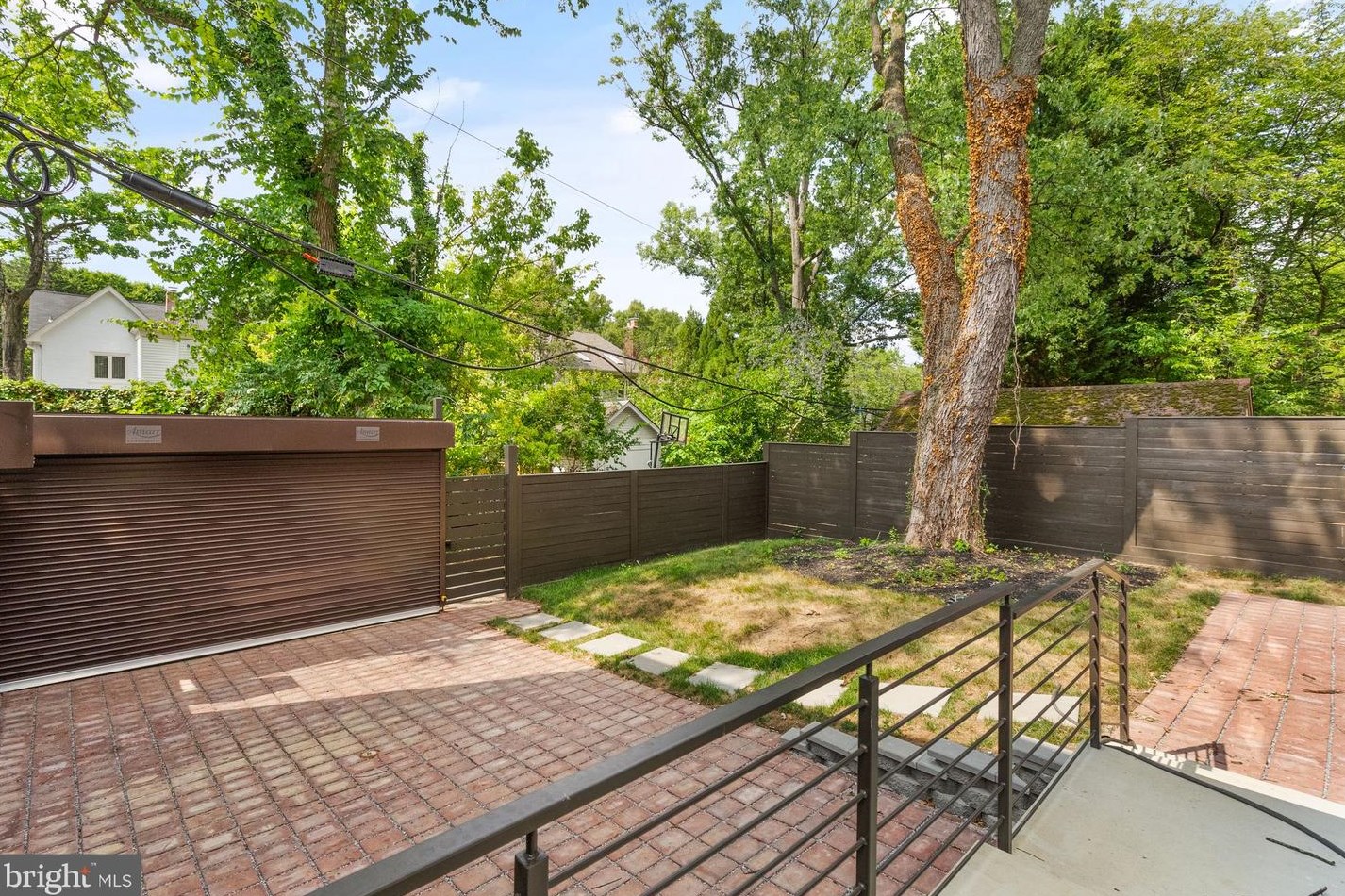 6118 30th St, Washington DC  20015-1512 exterior