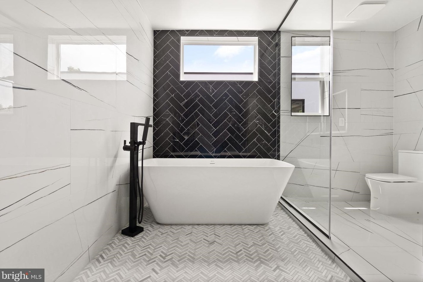 6118 30th St, Washington DC  20015-1512 exterior