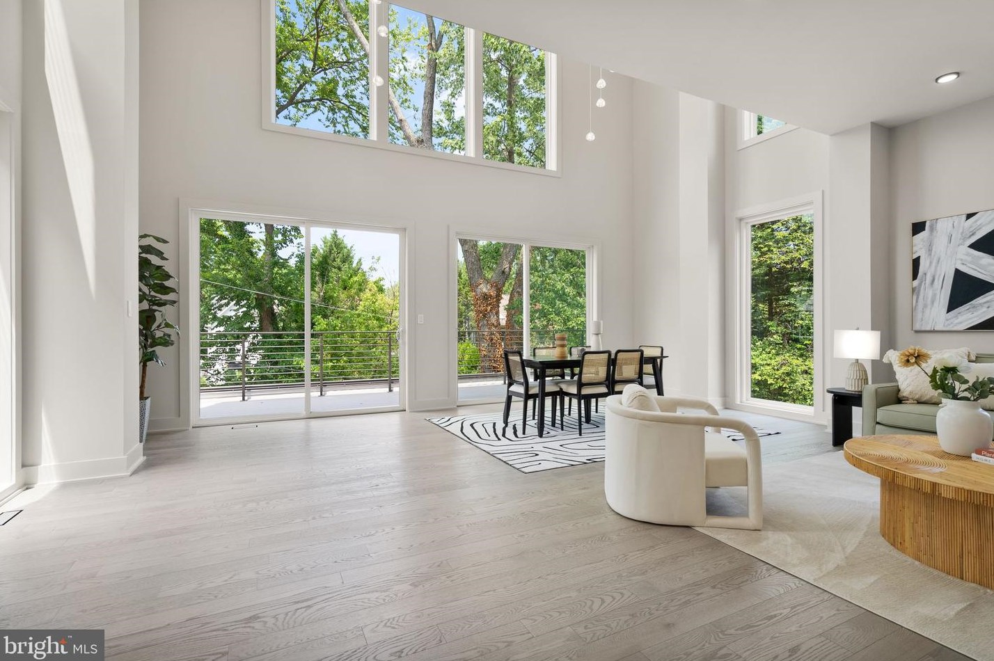 6118 30th St, Washington DC  20015-1512 exterior