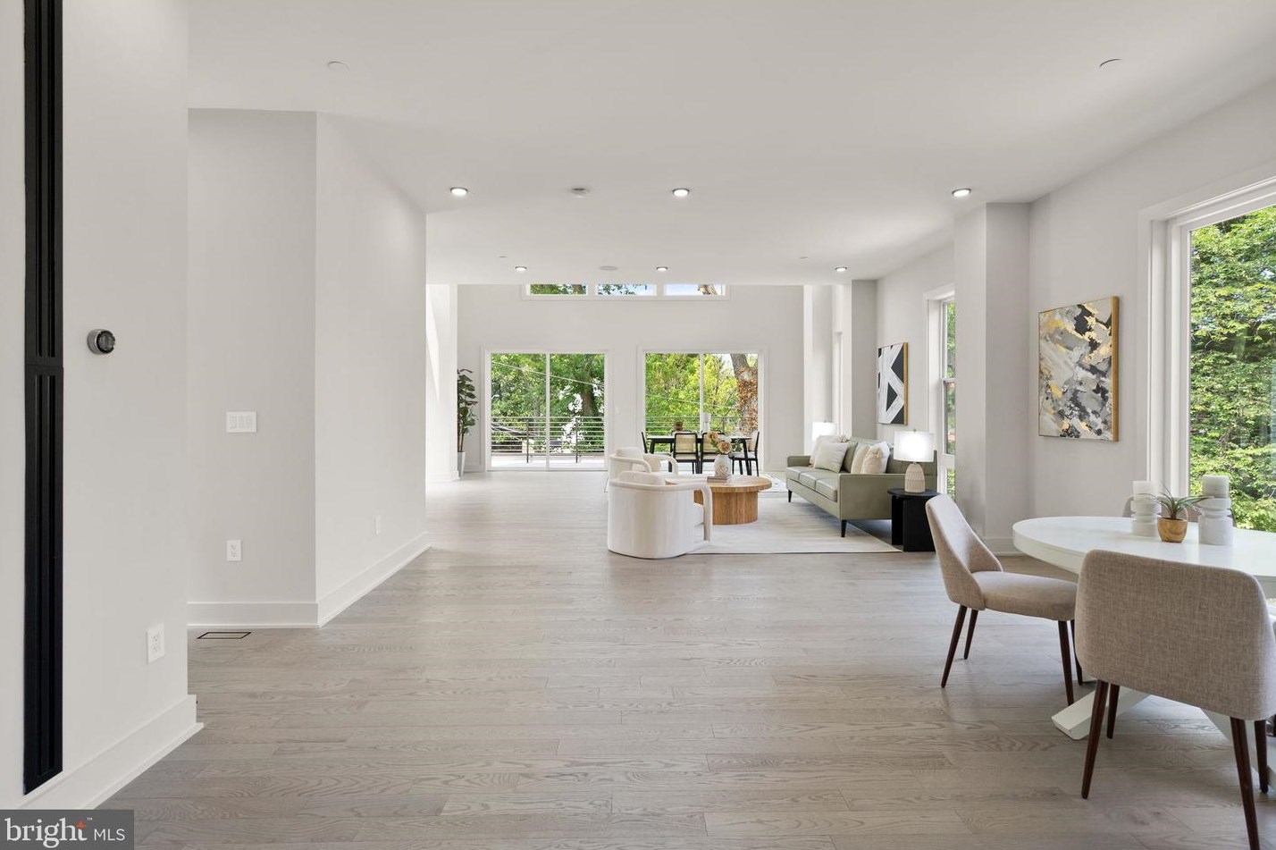 6118 30th St, Washington DC  20015-1512 exterior