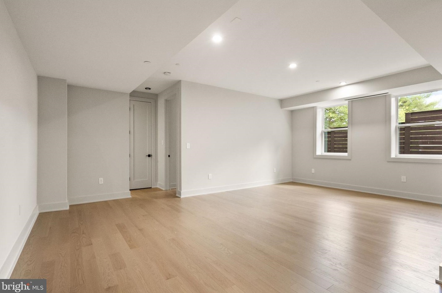 6118 30th St, Washington DC  20015-1512 exterior