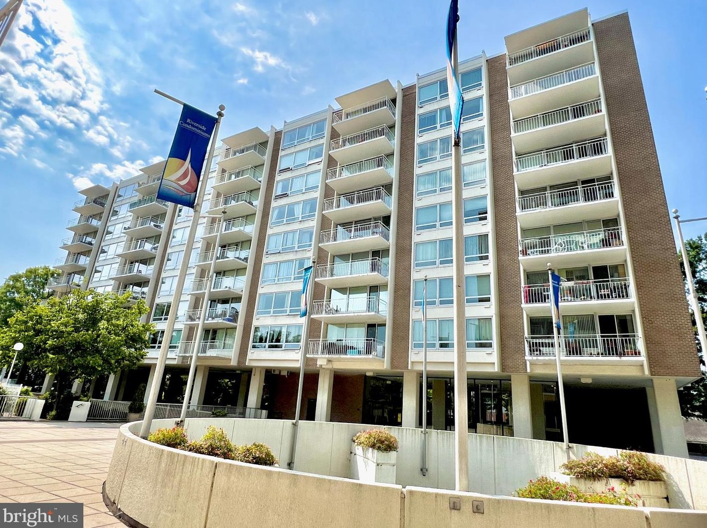 1435 4th St, Washington DC  20024-2200 exterior