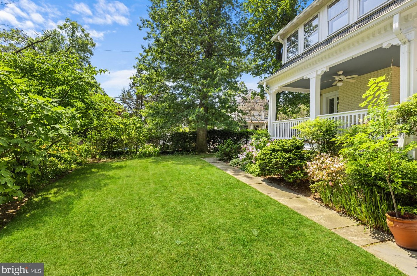 3301 Highland Pl, Washington DC  20008-3234 exterior