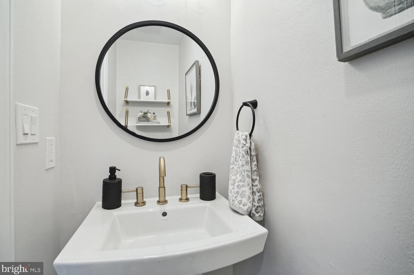 3932 Garrison St, Washington DC  20016-4220 exterior