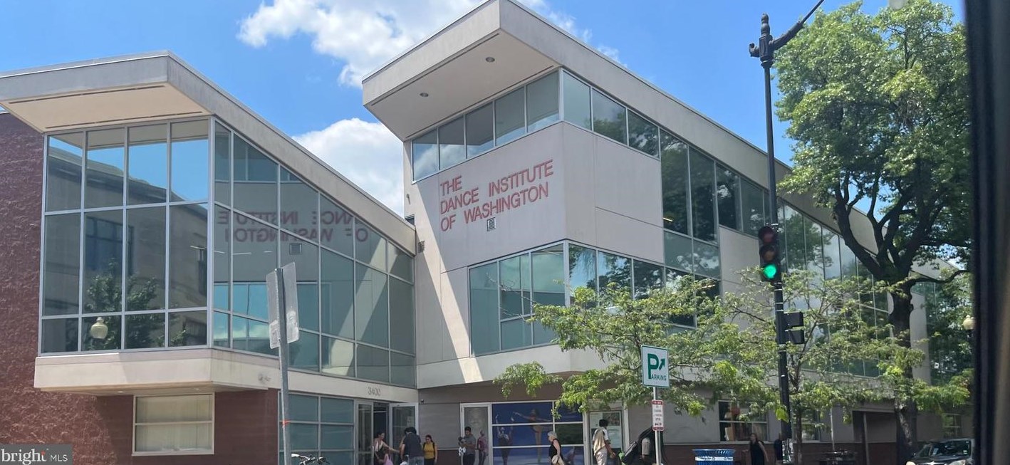 1355 Longfellow St, Washington DC  20011-7839 exterior