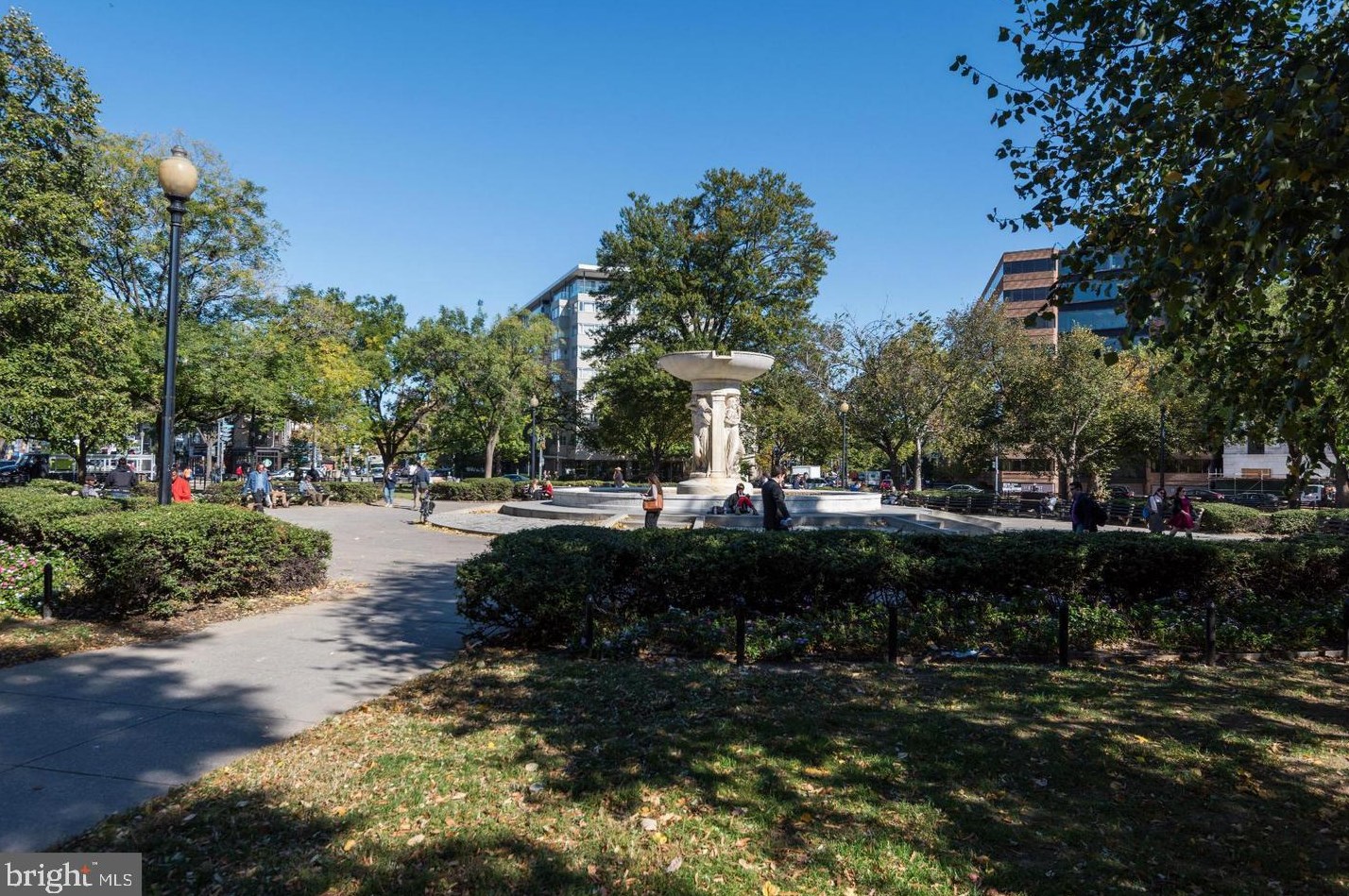 2114 N St, Washington DC  20037-3019 exterior