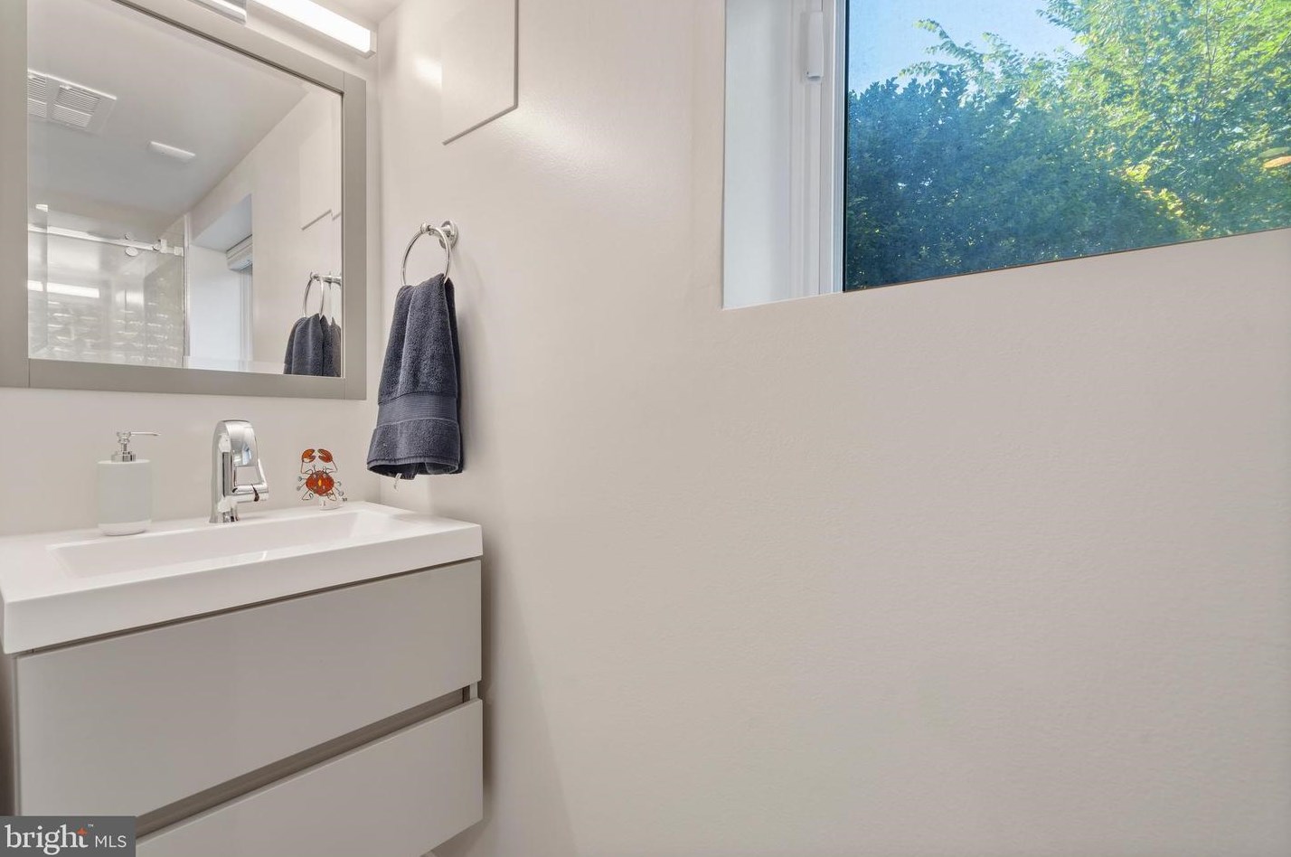 928 Constitution Ave, Washington DC  20002-6202 exterior