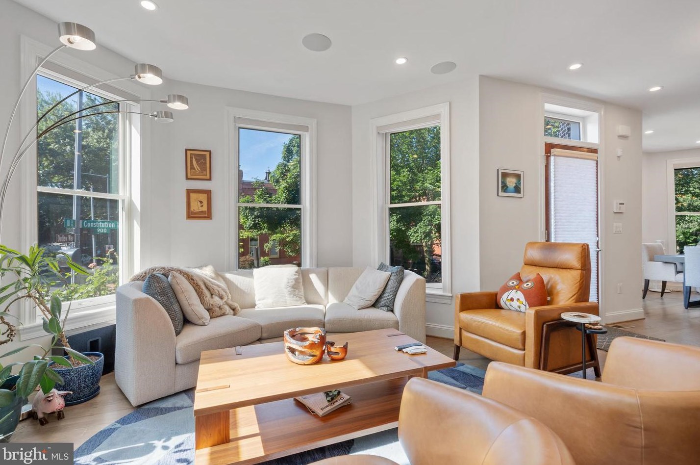 928 Constitution Ave, Washington DC  20002-6202 exterior