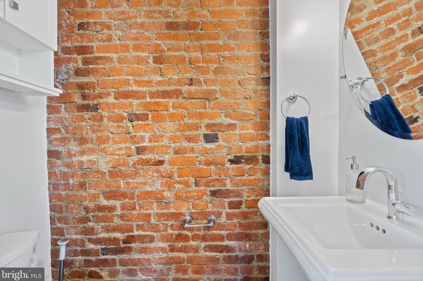 928 Constitution Ave, Washington DC  20002-6202 exterior