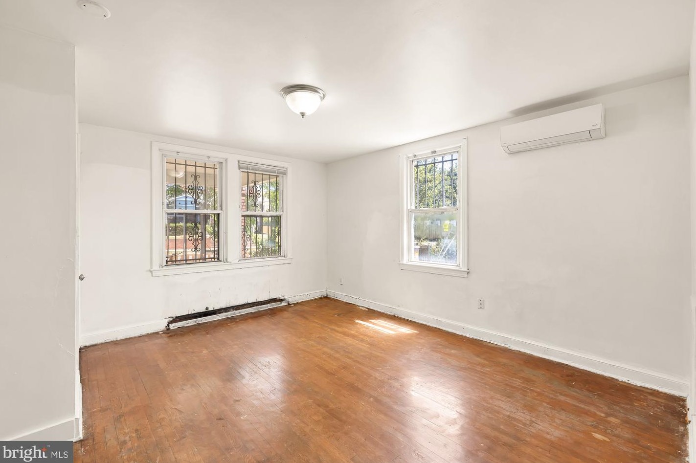 21 Hamilton St, Washington DC  20011-6715 exterior