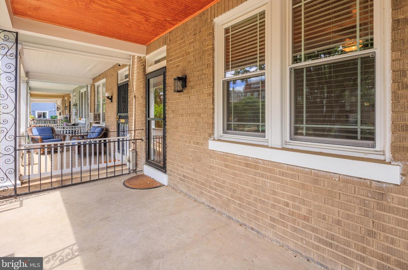 633 Gallatin St, Washington DC  20011-4025 exterior