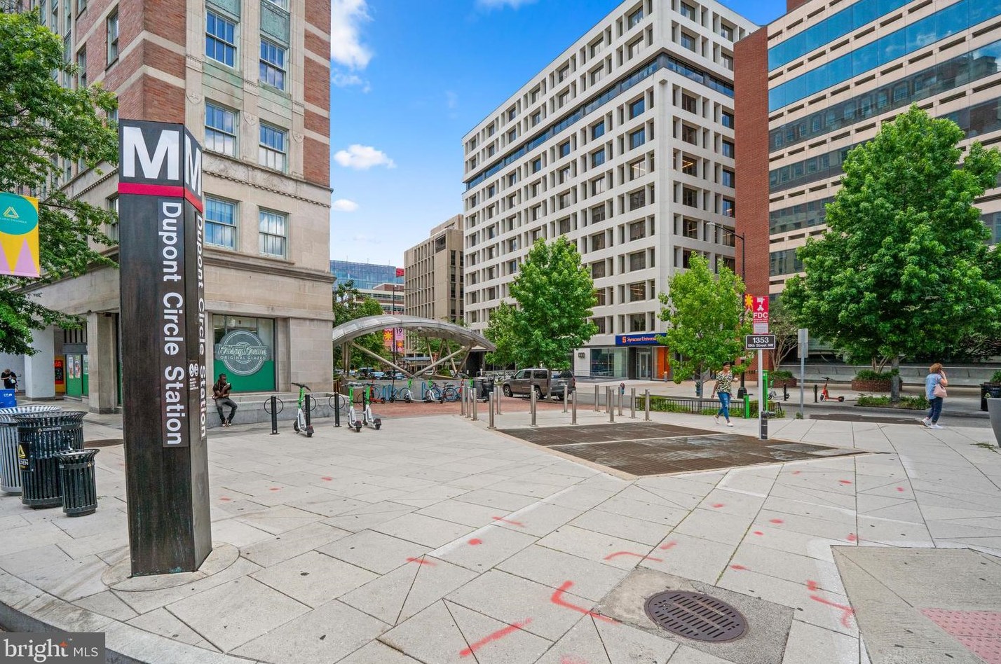 1734 P St, Washington DC  20036-1323 exterior