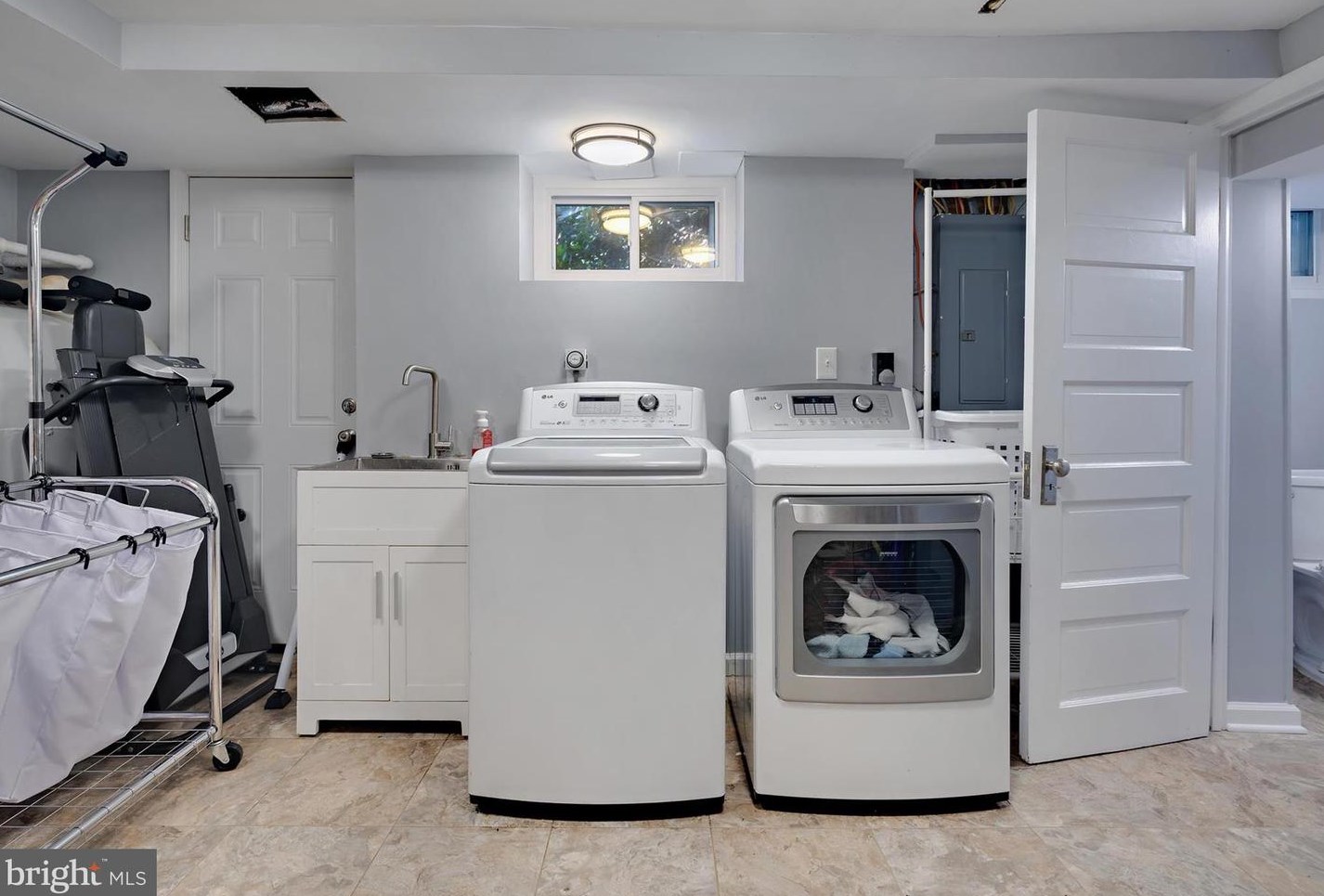 5376 28 St, Washington DC  20007-3355 exterior