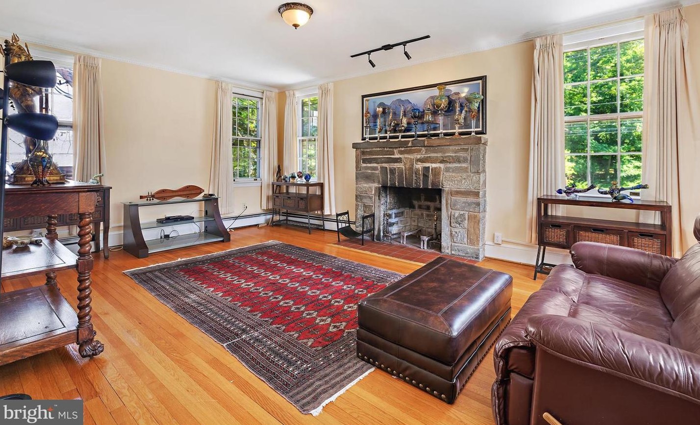 5376 28 St, Washington DC  20007-3355 exterior