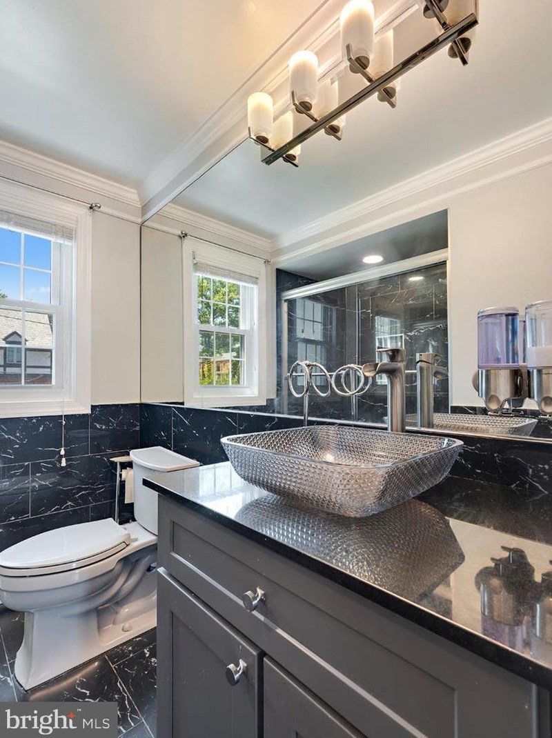 5376 28 St, Washington DC  20007-3355 exterior