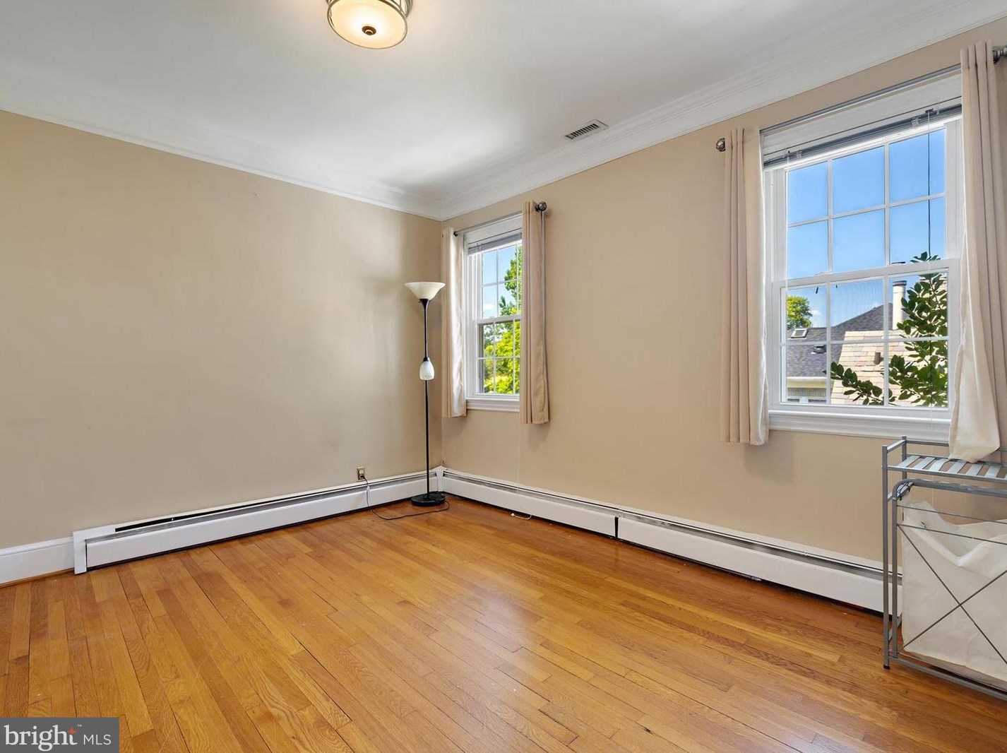 5376 28 St, Washington DC  20007-3355 exterior