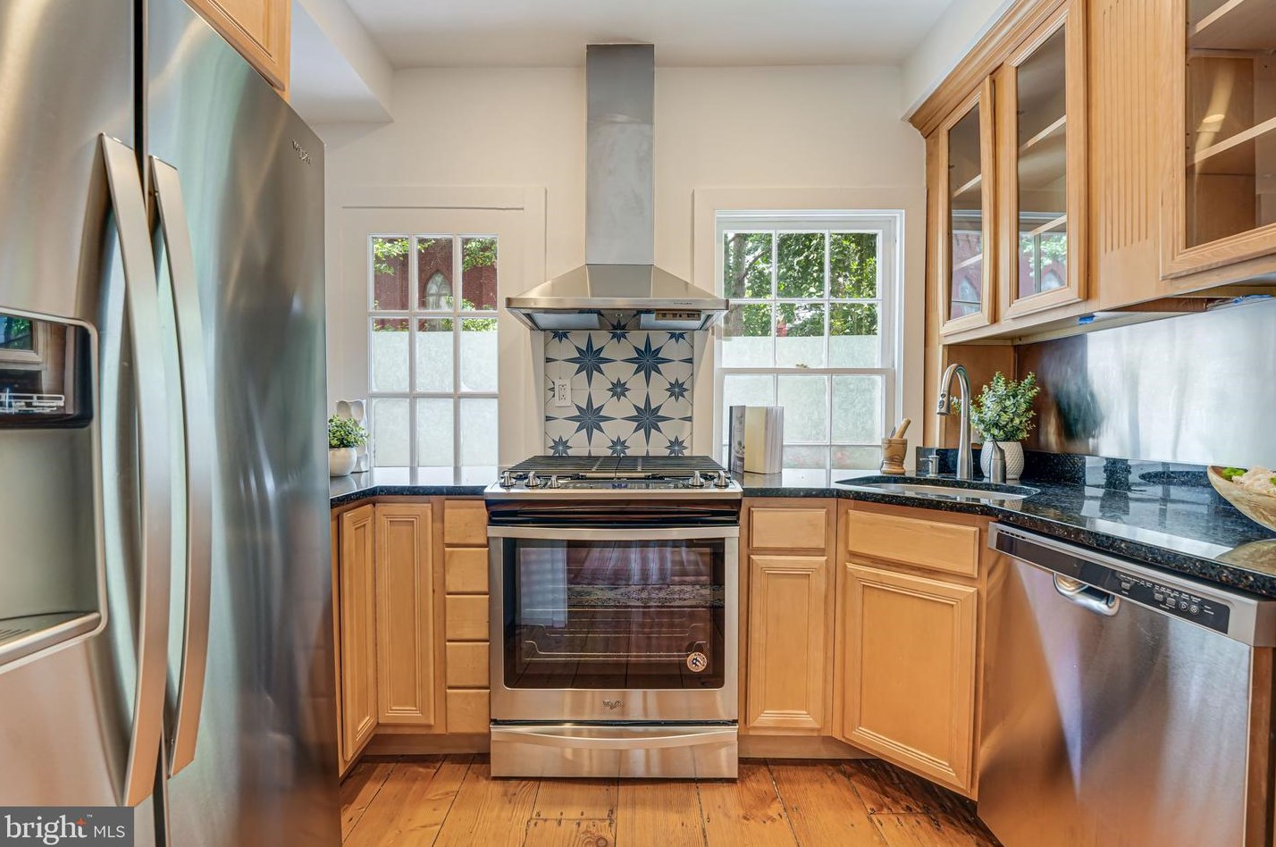 1320 27th St, Washington DC  20020-3656 exterior