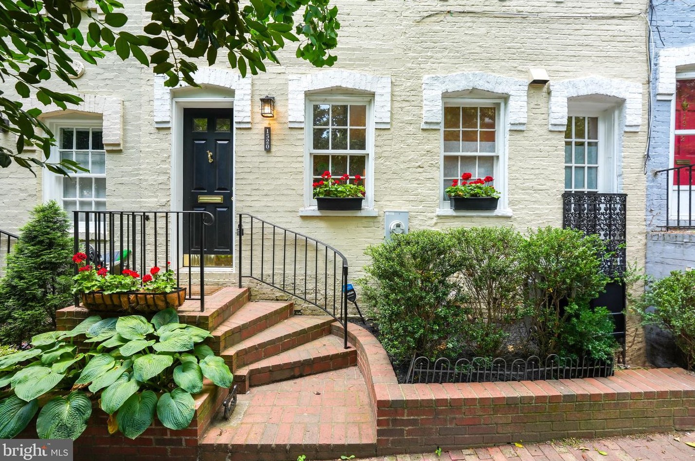 1320 27th St, Washington DC  20020-3656 exterior