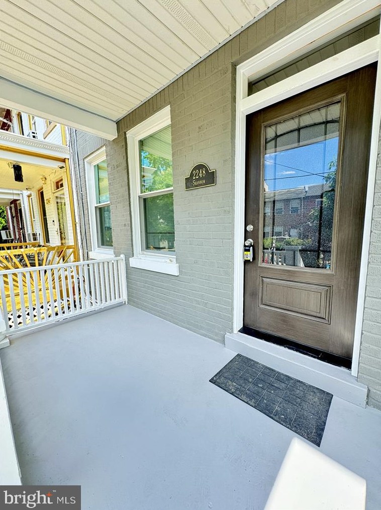 2248 Shannon Pl, Washington DC  20020-5740 exterior