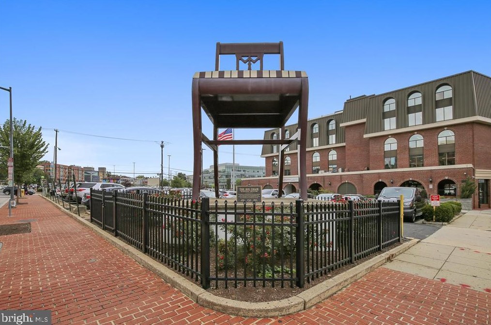 2248 Shannon Pl, Washington DC  20020-5740 exterior