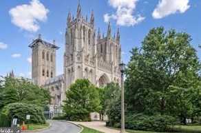 3901 Cathedral Ave, Washington DC 20016-5215 exterior
