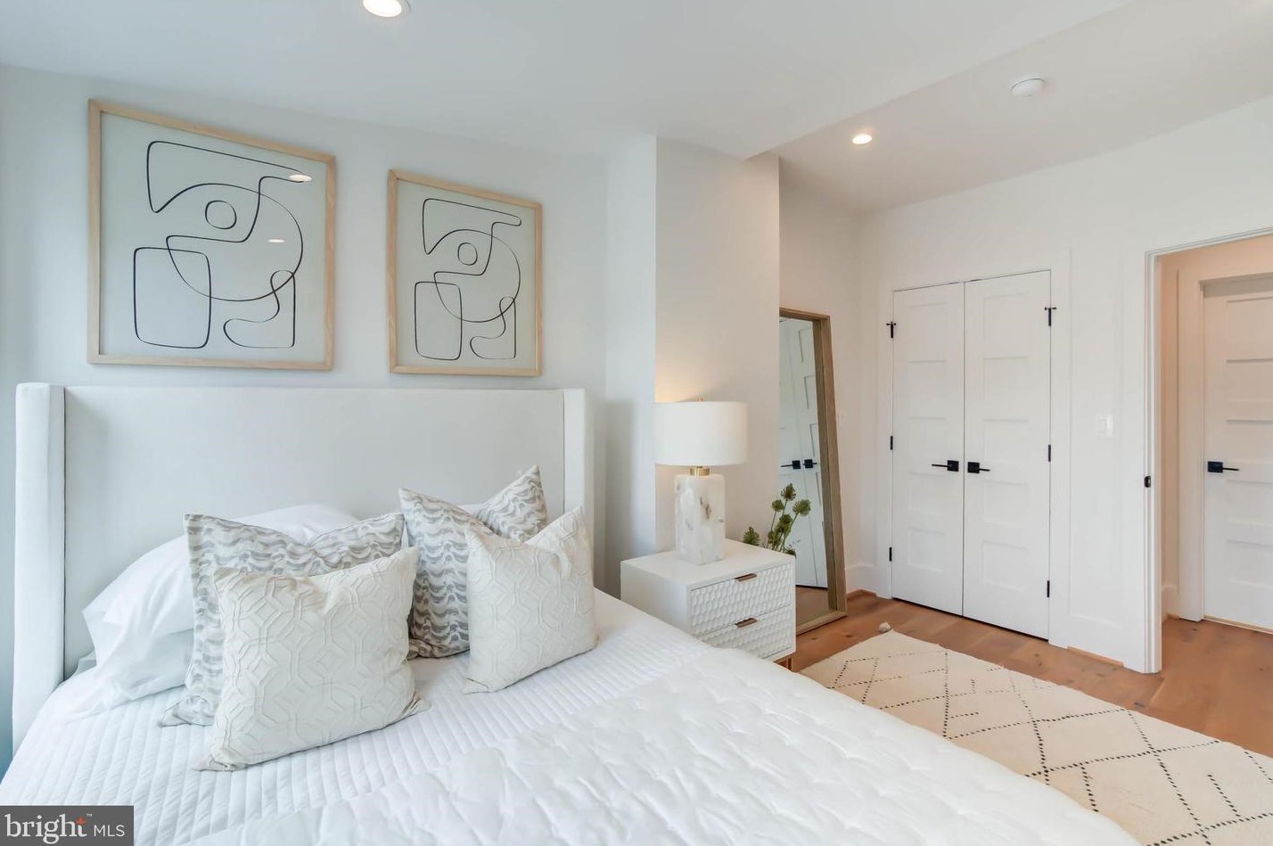 244 10th St, Washington DC  20002-6214 exterior