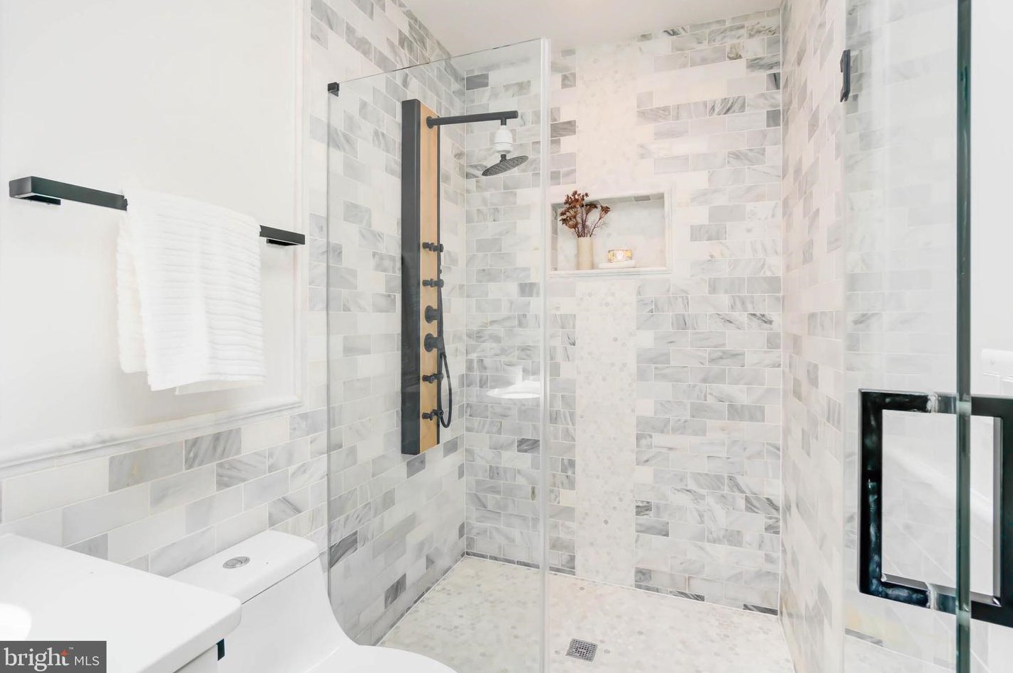 244 10th St, Washington DC  20002-6214 exterior