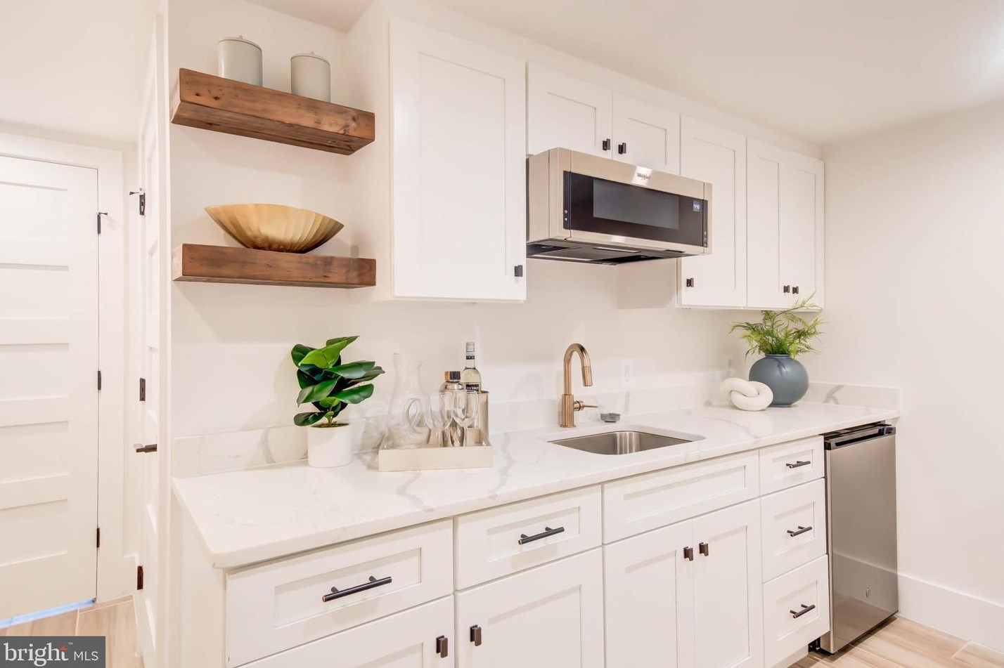 244 10th St, Washington DC  20002-6214 exterior