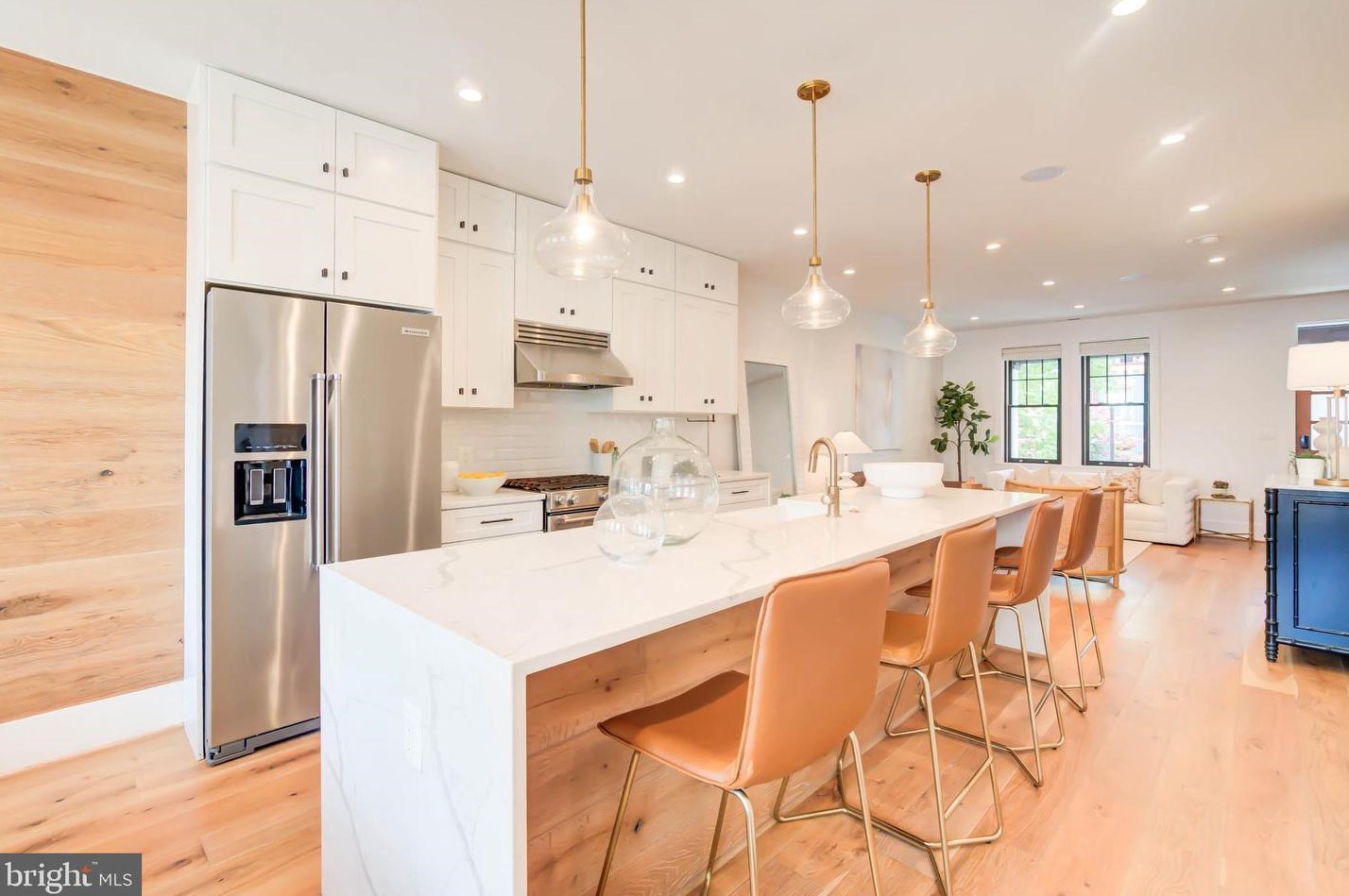 244 10th St, Washington DC  20002-6214 exterior