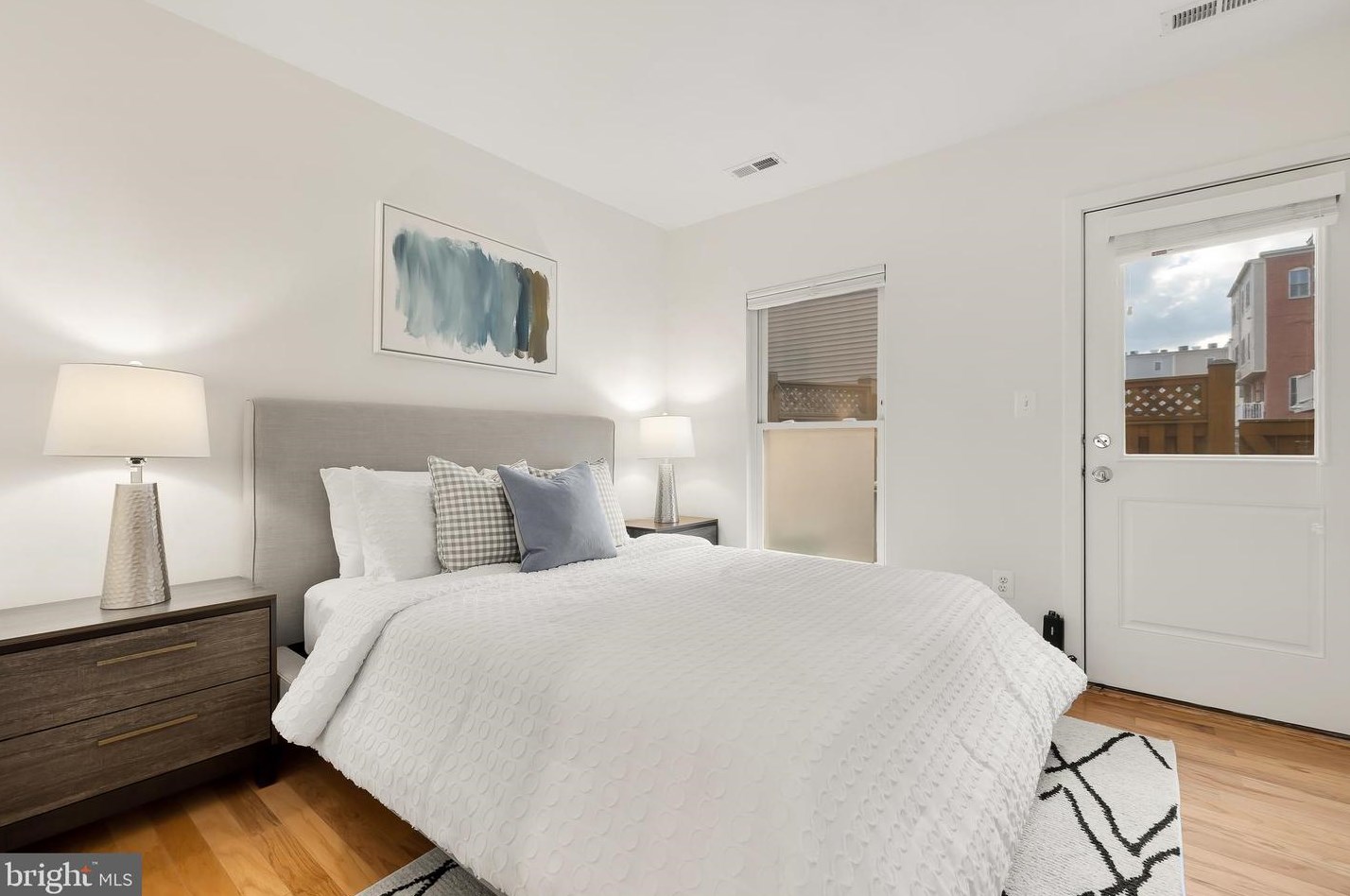 925 4 St, Washington DC 20003-3450 exterior