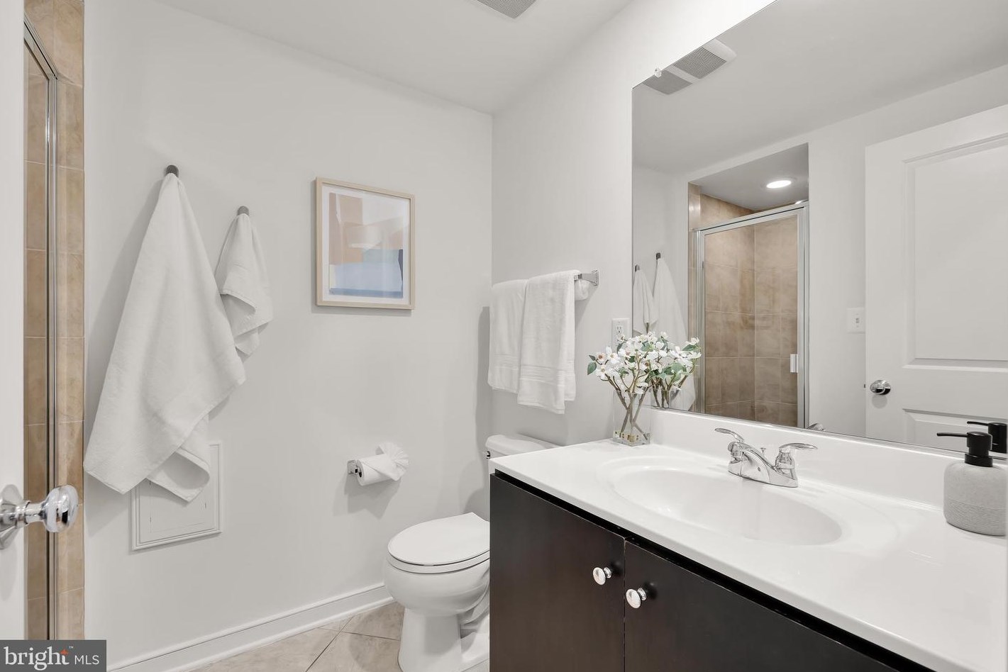 925 4 St, Washington DC 20003-3450 exterior