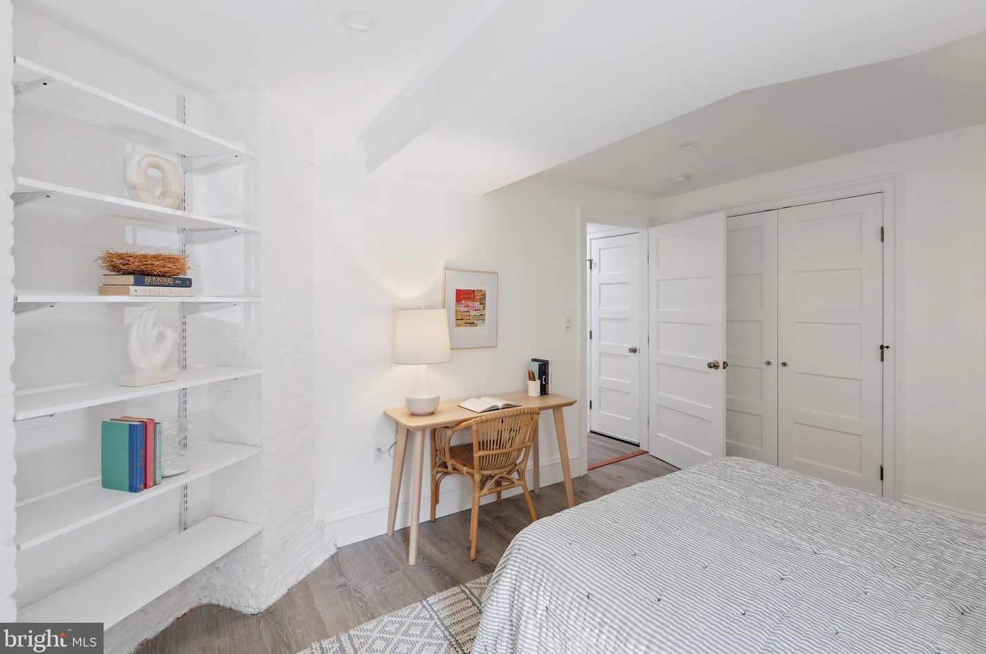 243 12th St, Washington DC  20003-1401 exterior