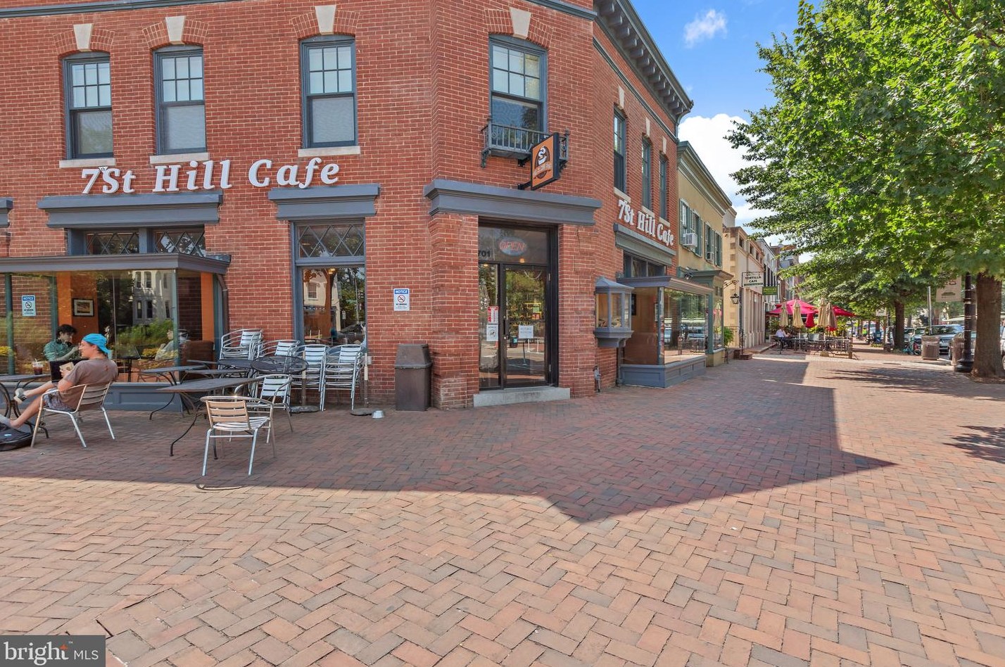 243 12th St, Washington DC  20003-1401 exterior