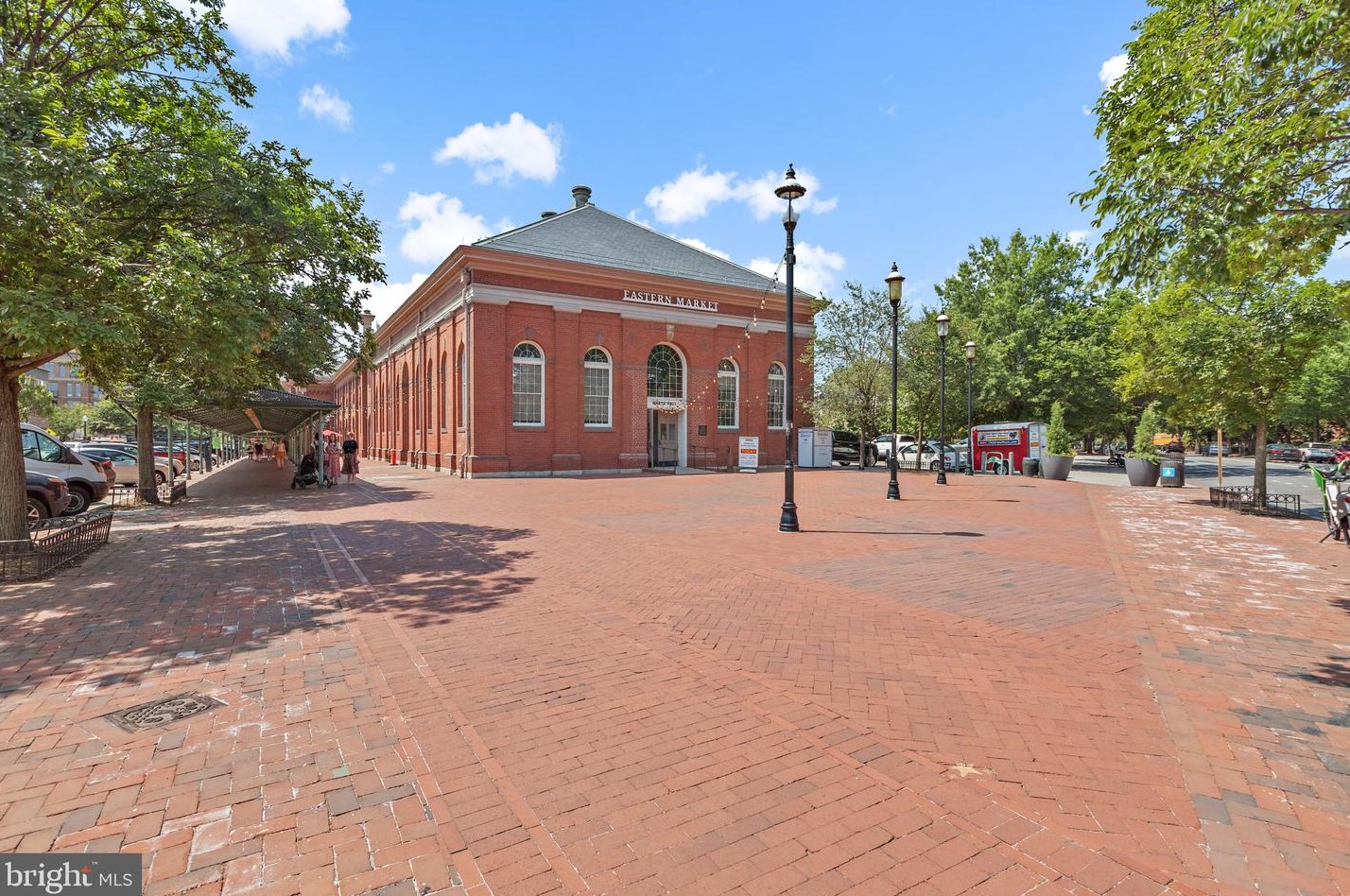 243 12th St, Washington DC  20003-1401 exterior